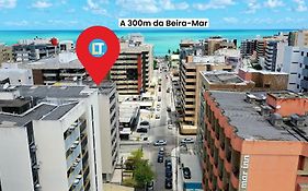 Quarto e sala com 2 Banheiros 250mt da Praia, Próximo aos principais cartões postais de Maceió